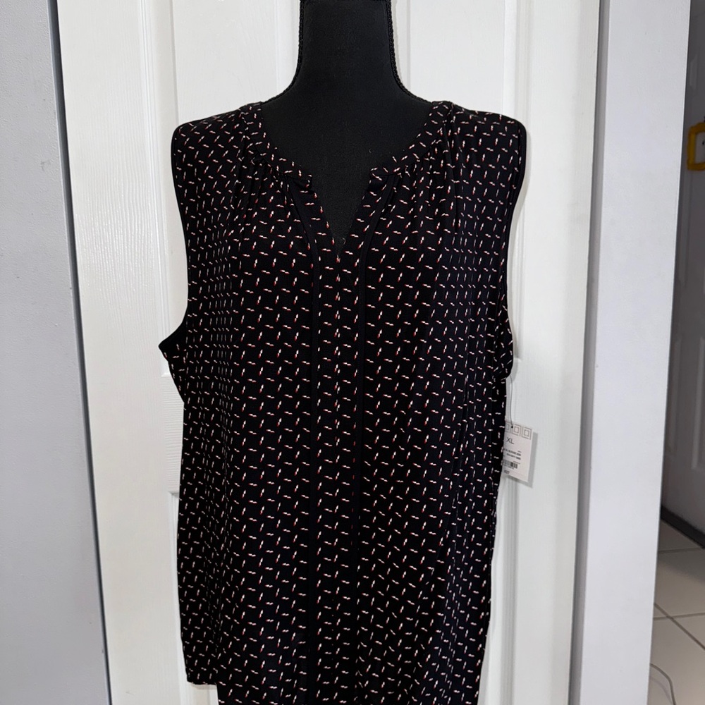 NWT Liz Claiborne sleeveless top